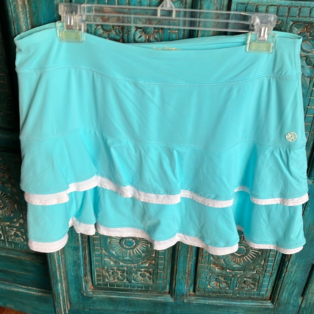 Lilly Pulitzer Aqua Skort Size Large!